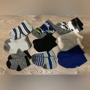 9 Count Infant Socks